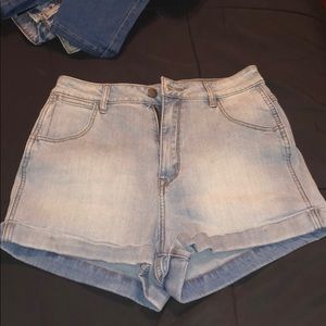 Kendall and Kylie High waisted shorts